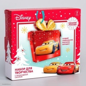 Набор для творчества с эпоксидной смолой "Подарок", Елочная игрушка, Тачки 4916374 Набор для творчества с эпоксидной смолой "Подарок", Елочная игрушка, Тачки 4916374