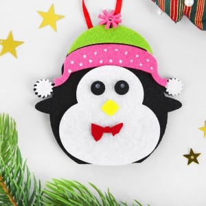 Ёлочная игрушка из фетра Пингвин в шапочке